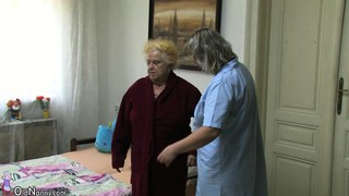 OldNanny mature lady using dildo on chubby grandma