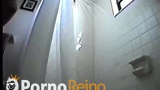 Hidden cam footage of a beauty showering