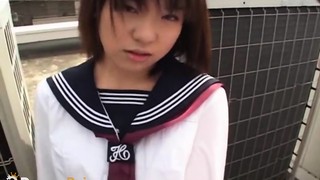 Japonês estudante chupa o pau sem Censura