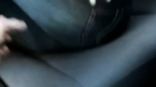 Sexo salvaje en un automóvil estacionado